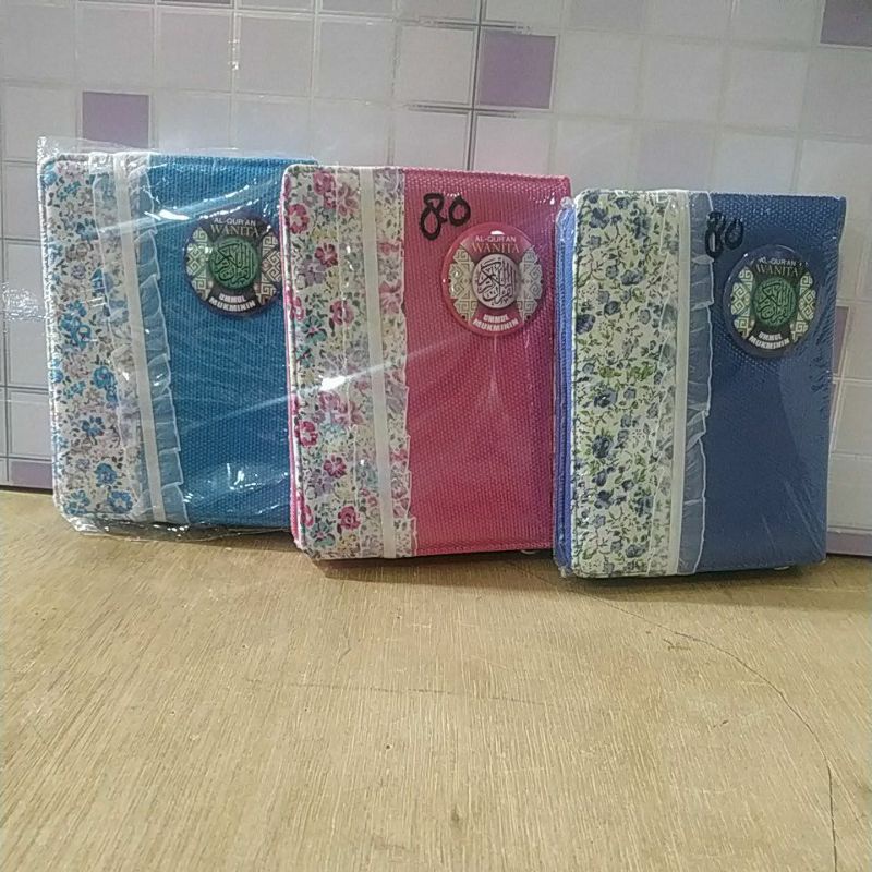 Al Quran Wanita Ummul Mukminin Resleting a6