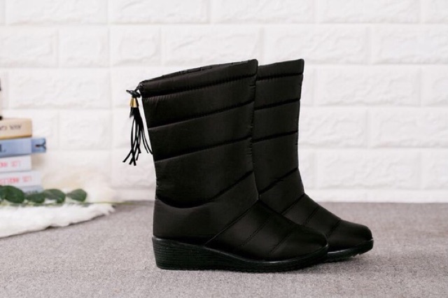 IMPORT Flash Sale Cuci Gudang Boots Snow Sepatu Boots Musim Dingin Parka Winter Wool Lapis bulu