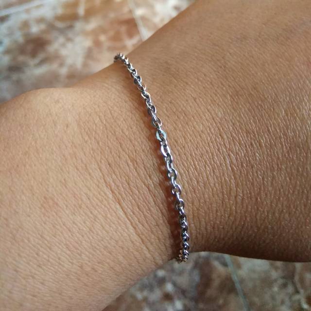 Gelang Rantai Kecil Titanium Silver Pria Wanita
