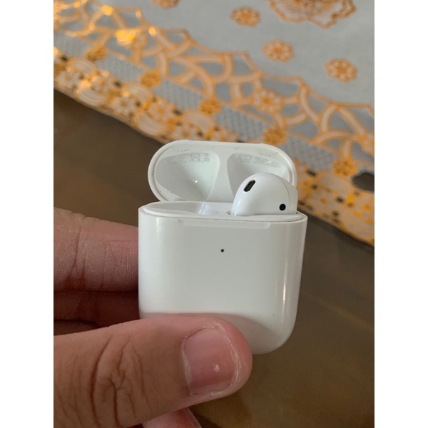 airpods Gen 2 Wireless Charging (ORI 100%) *RIGHT EARPIECE ONLY*