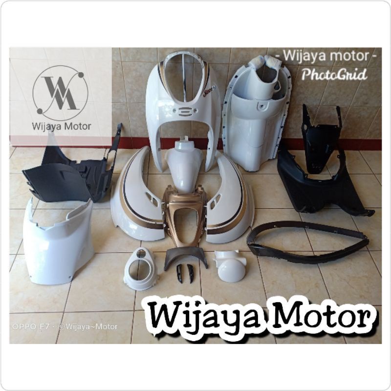 Full set lengkap body halus kasar Scoopy karbu lama tahun 2010 2011 2012 warna putih