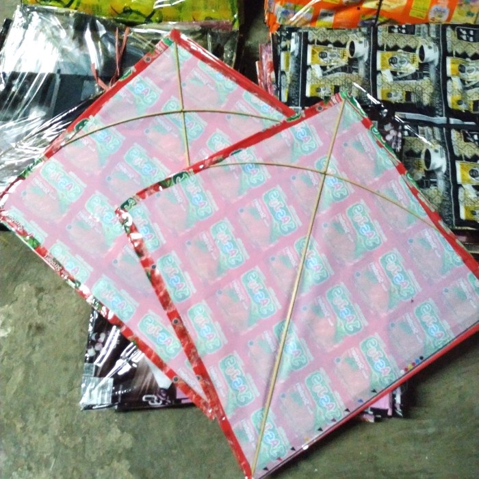 50Njg0 Layangan Aduan Plastik Motif Random Like Gelasan Aduan Kenur Benang y6021Fd