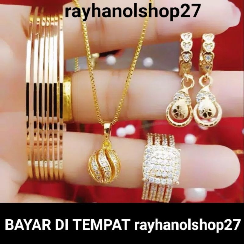 SET PERHIASAN WANITA TITANIUM ANTI KARAT LENGKAP LAPIS EMAS 22 K ANTI ALERGI