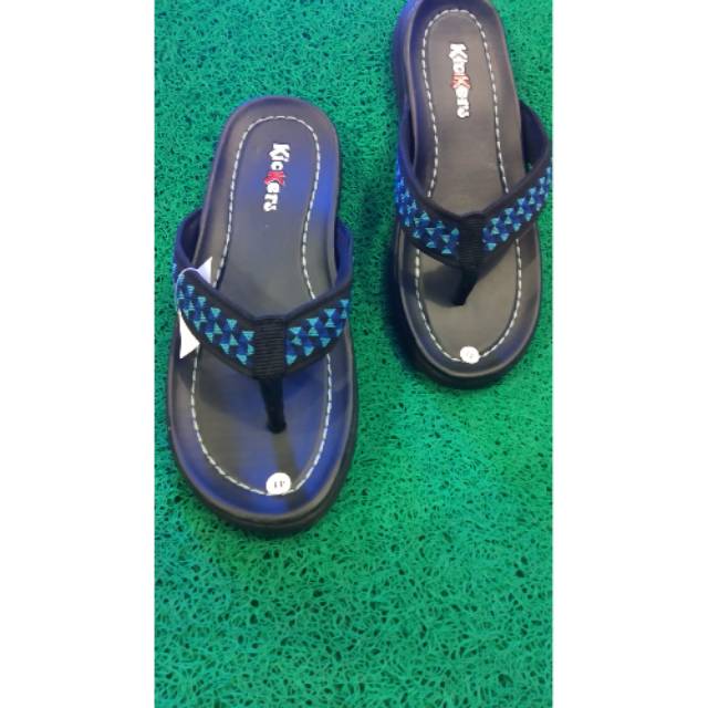 SANDAL KICKERS JAPIT PRIA