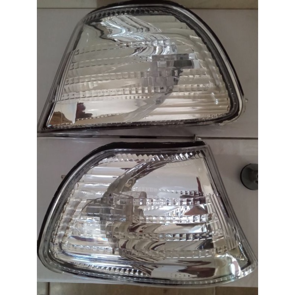 Signal lamp  lampu sen lampu sein sein corner  kijang lgx lsx sgx ssx  2002 2003 2004