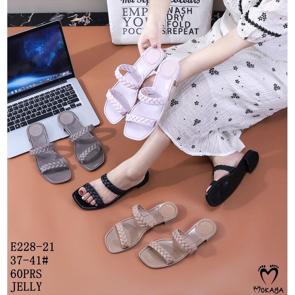 Sandal Slop Jelly Wanita Ban 2 Kepang Simple Elegant Cantik Import Mokaya / Size 37-41 (E228-21)