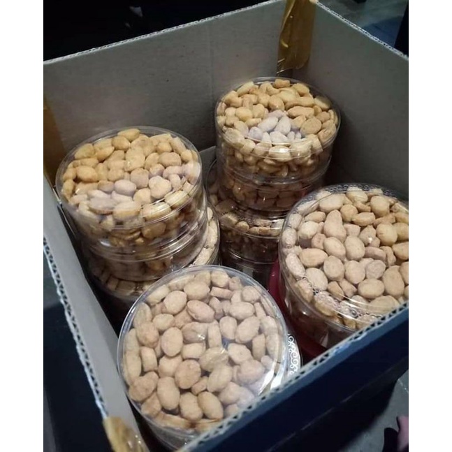 

PAKET KUE LEBARAN KUE KACANG MURAH 900grm