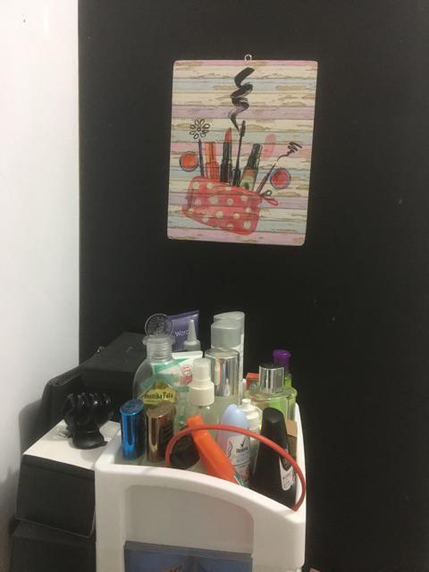 Wall Decor Shabby /poster Kayu / Ukuran 20x25cm / Make Up Pouch