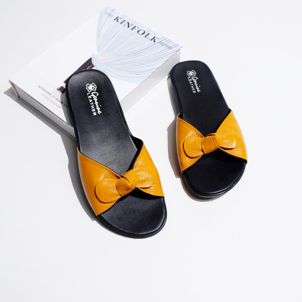 SANDAL KULIT WANITA / SANDAL SLOP / SANDAL TEPLEK WANITA / SANDAL PAPIRUT / SANDAL FLAT PITA-KUNING