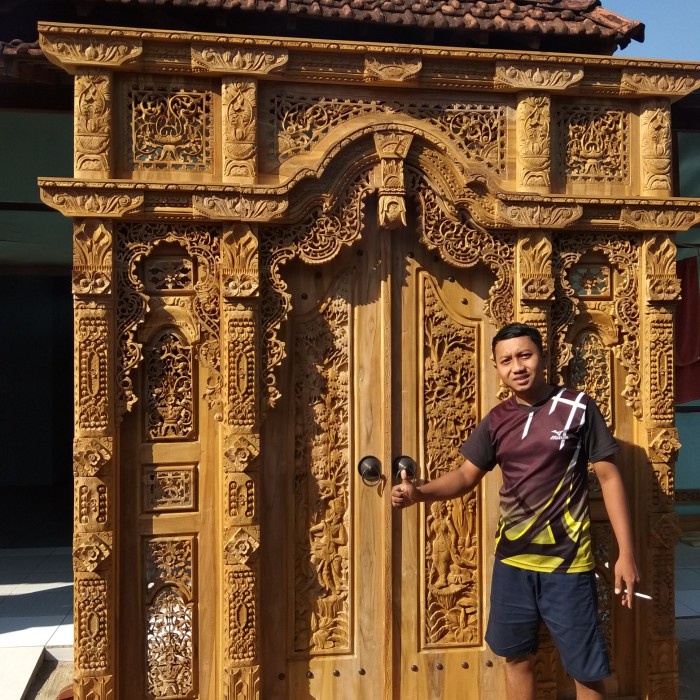 gebyok ukir 250cm x 260cm