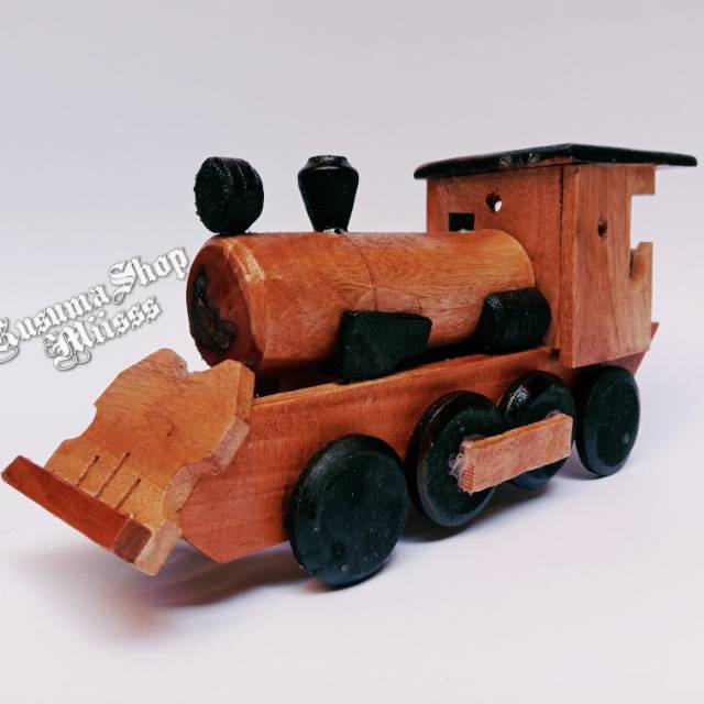 MINIATUR LOKOMOTIF KAYU