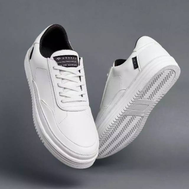 Sepatu Putih Sneakers Pria Navara BSC 0.7 White Original Casual Derby Kets Santai Jalan Sport Cowok
