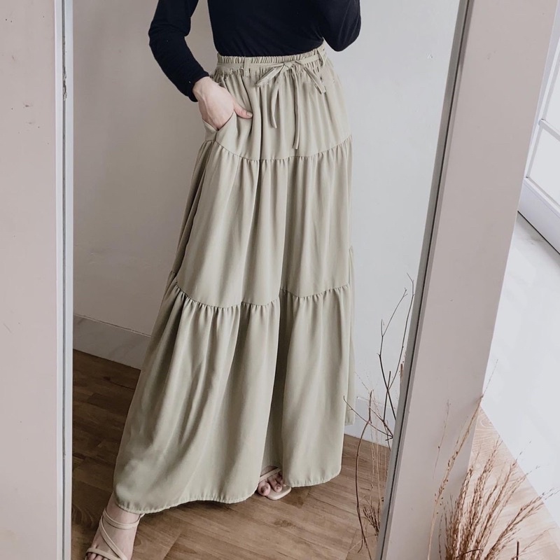 PRETTYMOWAN SKIRT PREMIUM