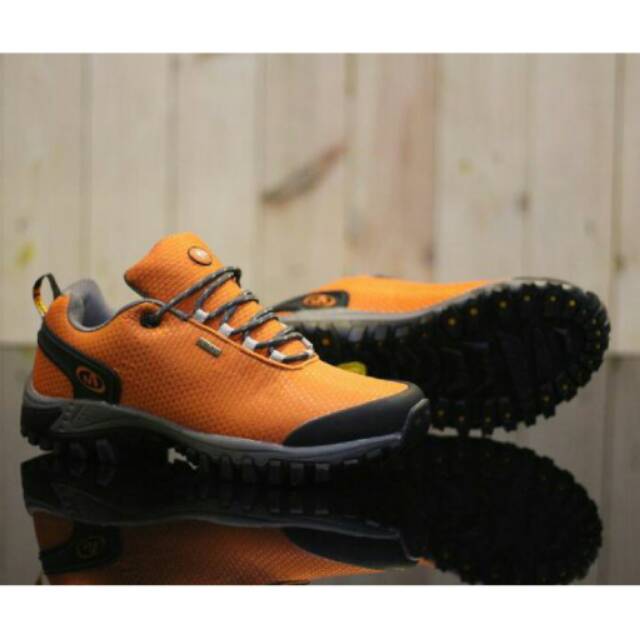 Sepatu MERRELL CONTINUM TRACKING