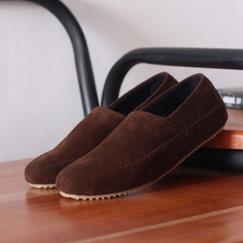 Sepatu Pria Casual Slip On Fhasion Formal Kulit Suede Kerja Kondangan