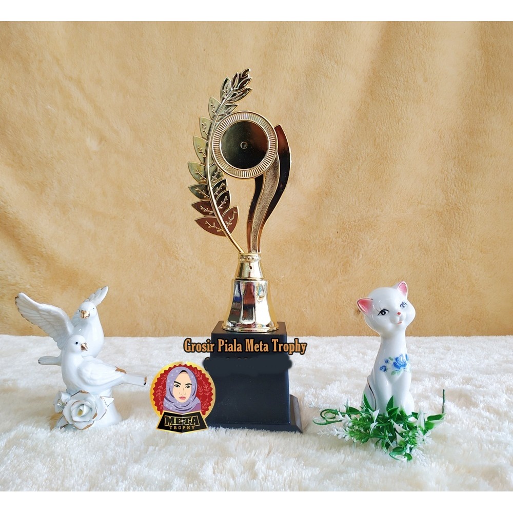 

PIALA 002