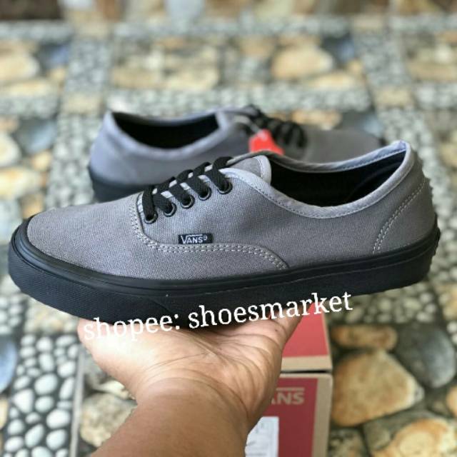 SEPATU43 VANS AUTHENTIC FULL BLACK HITAM POLOS WHITE PUTIH OLDSKOOL ERA SK8 PREMIUM BNIB ICC IFC DT