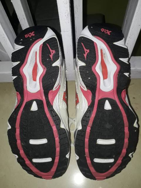 mizuno wave x10 price