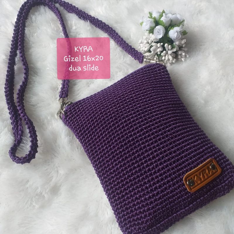 

Gzel slingbag 16x20 Tersedia