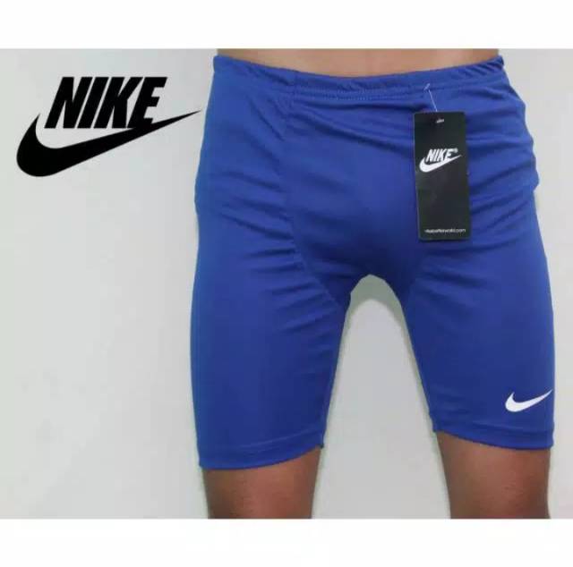 Celana Short/Pendek Ketat