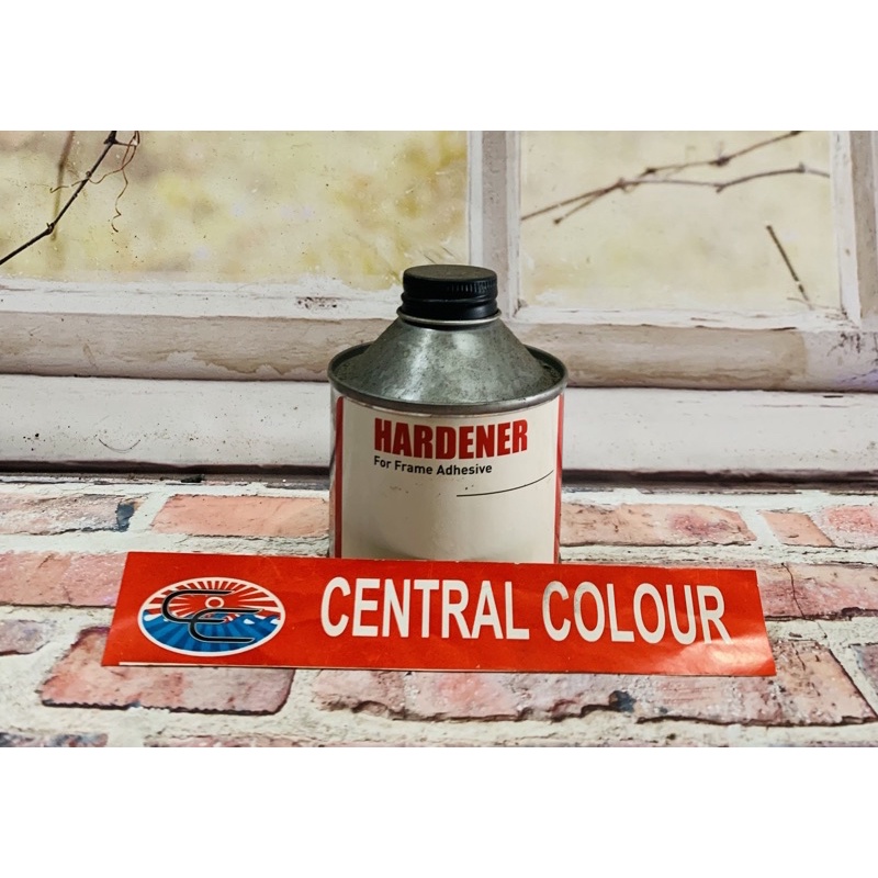 

Hardener Penguat Lem Screen Almunium / Bingkai Almunium