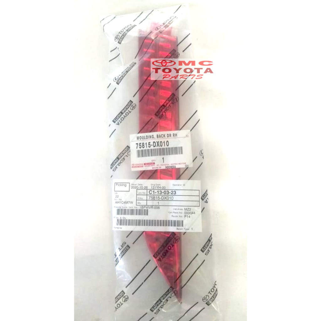 Reflektor Moulding Garnish Pintu Bagasi Kanan Innova 75815-DX010