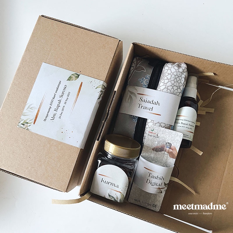 Souvenir Hampers Syukuran / Pengajian Pernikahan / Tahlilan 40 100 1000 hari Sajadah Travel Tasbih D