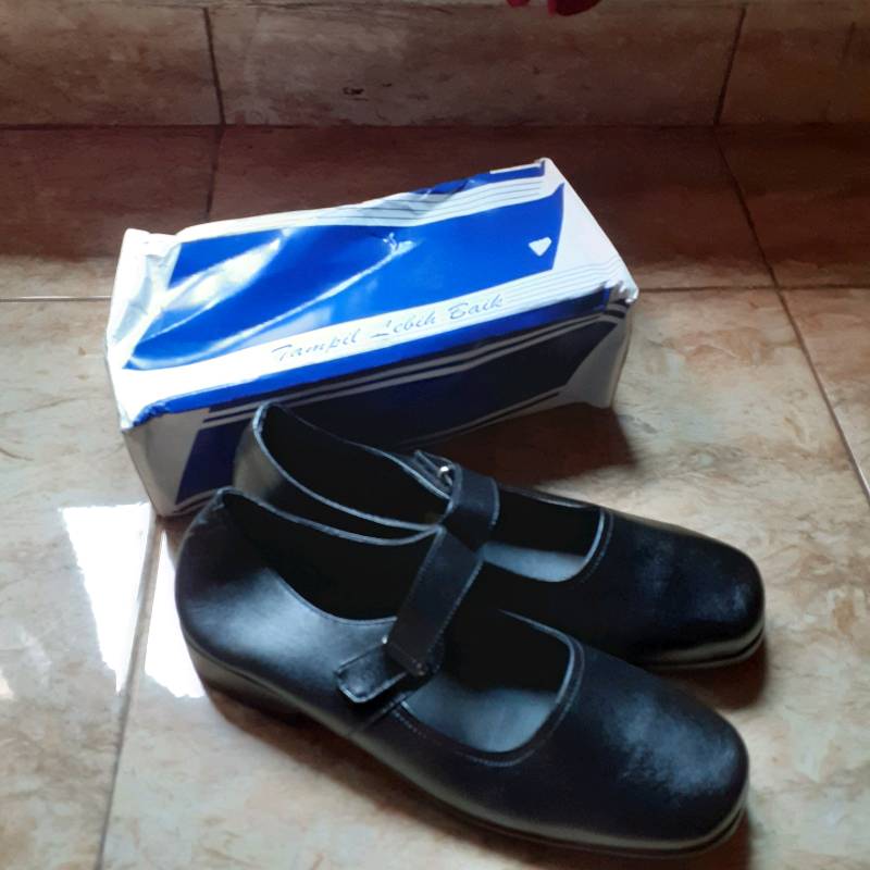 Sepatu Pantofel Sekolah Paskibra Wanita Formal Ukuran Besar Jumbo 36 - 44 Bahan Kulit Big Size