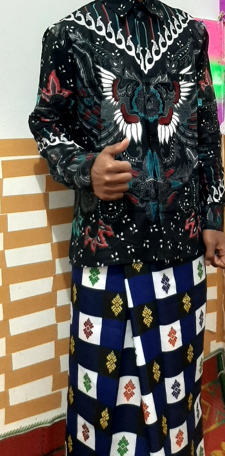 Kemeja Batik Pria Lengan Panjang Slim Fit Alpin Putih Ory Suffa