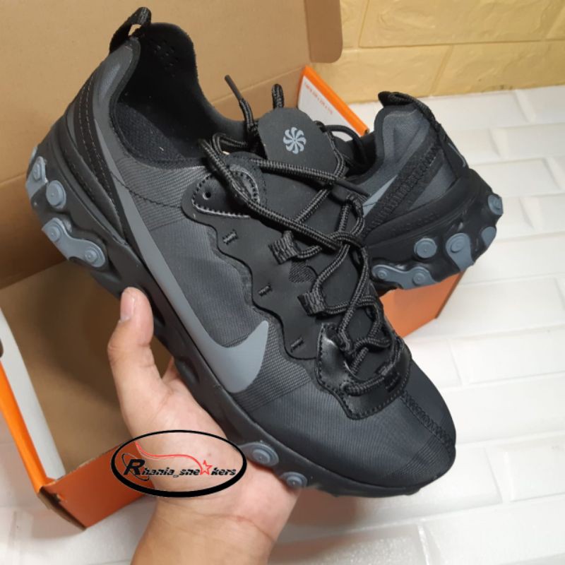 react element triple black