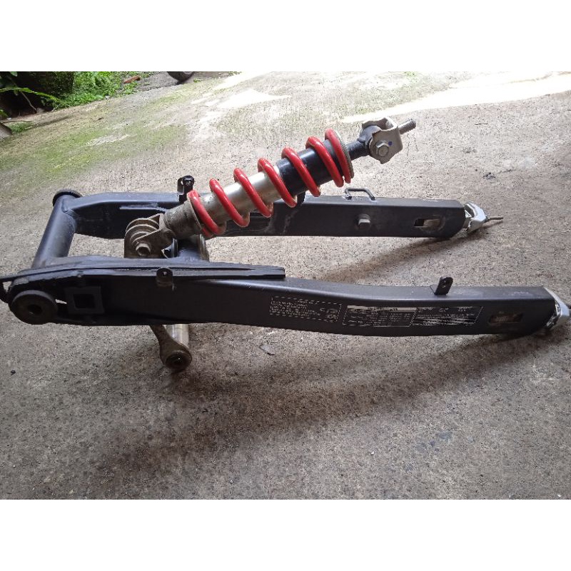 swing arm cbr 150r