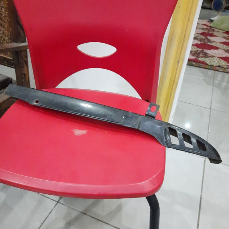 Tutup rante rantai ketengkas katengkas suzuki crystal cristal 110 tune 110 original