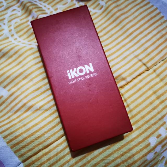 iKON Lightstick Keyring