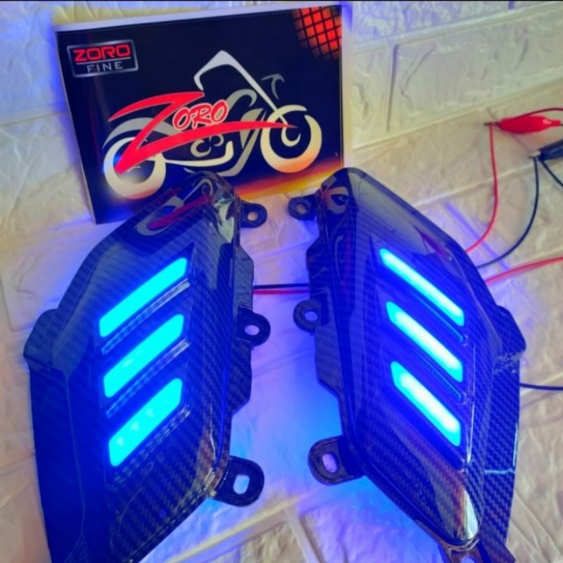 Cover Body Samping Yamaha Nmax 155 Pijakan Body Samping Plus Lampu LED Biru