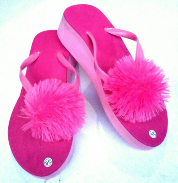 Wedges Pompom Polos / Wedges wanita cantik