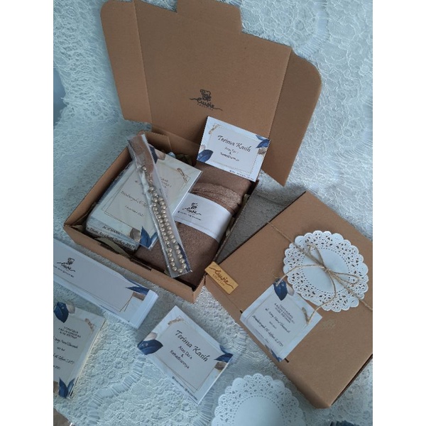 souvenir pengajian siraman hampers aqiqah box isi sajadah buku tasbih