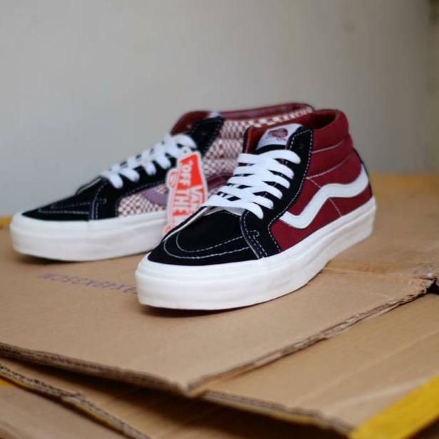 sepatu vans Sk8hi Mid Maroon Check