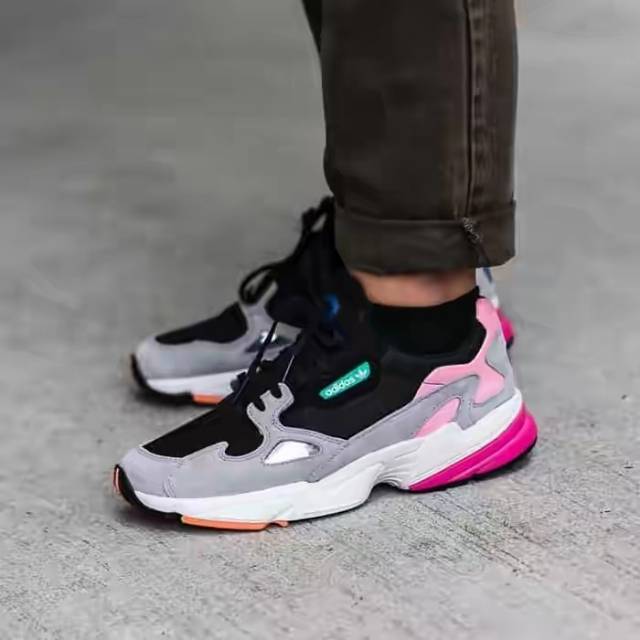 Adidas Falcon