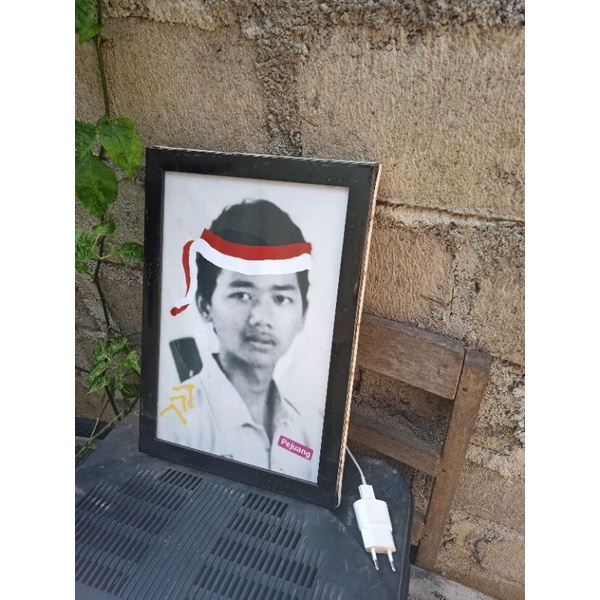 BINGKAI FOTO EKSTRA LAMPU LED