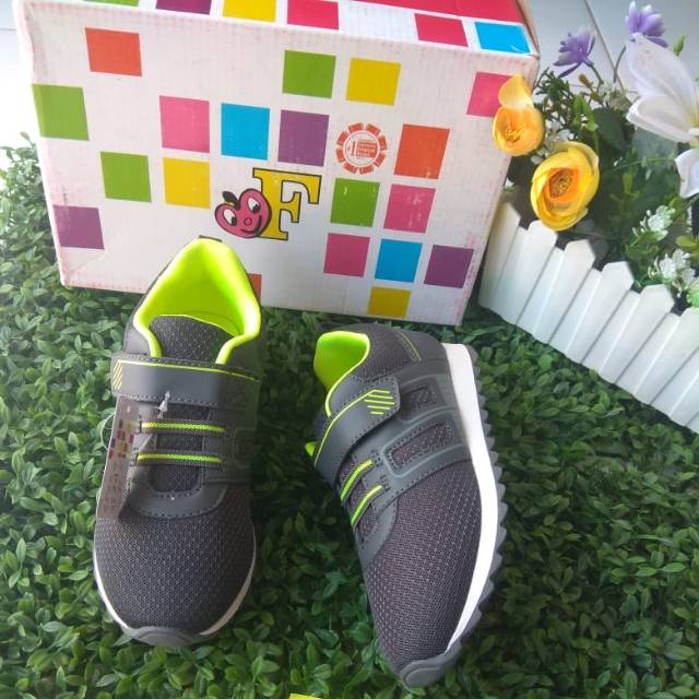 Sepatu Fladeo kids