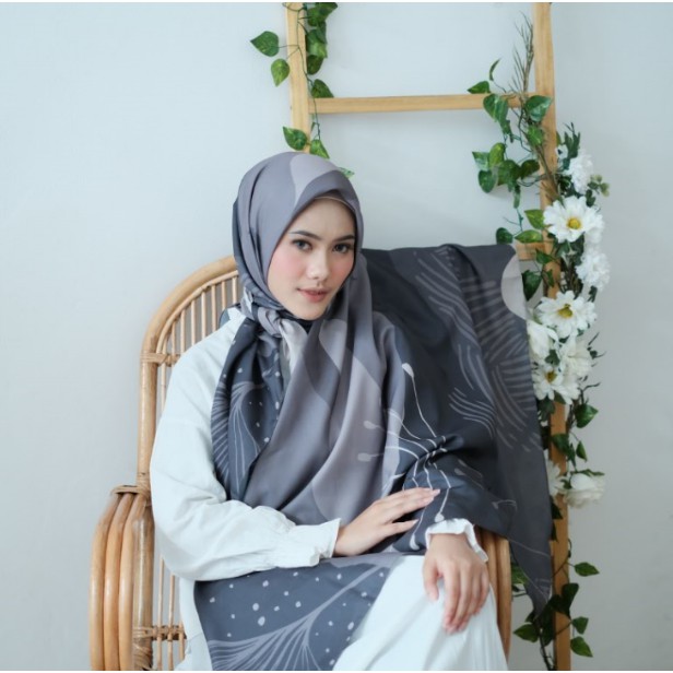 KERUDUNG SEGI EMPAT PRINTING MOTIF JILBAB SEGIEMPAT HIJAB SEGIEMPAT SCARF NAYLA