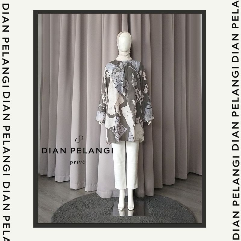 DIAN PELANGI AQILA TUNIK CERUTI ABSTRAK ATASAN WANITA MUSLIM