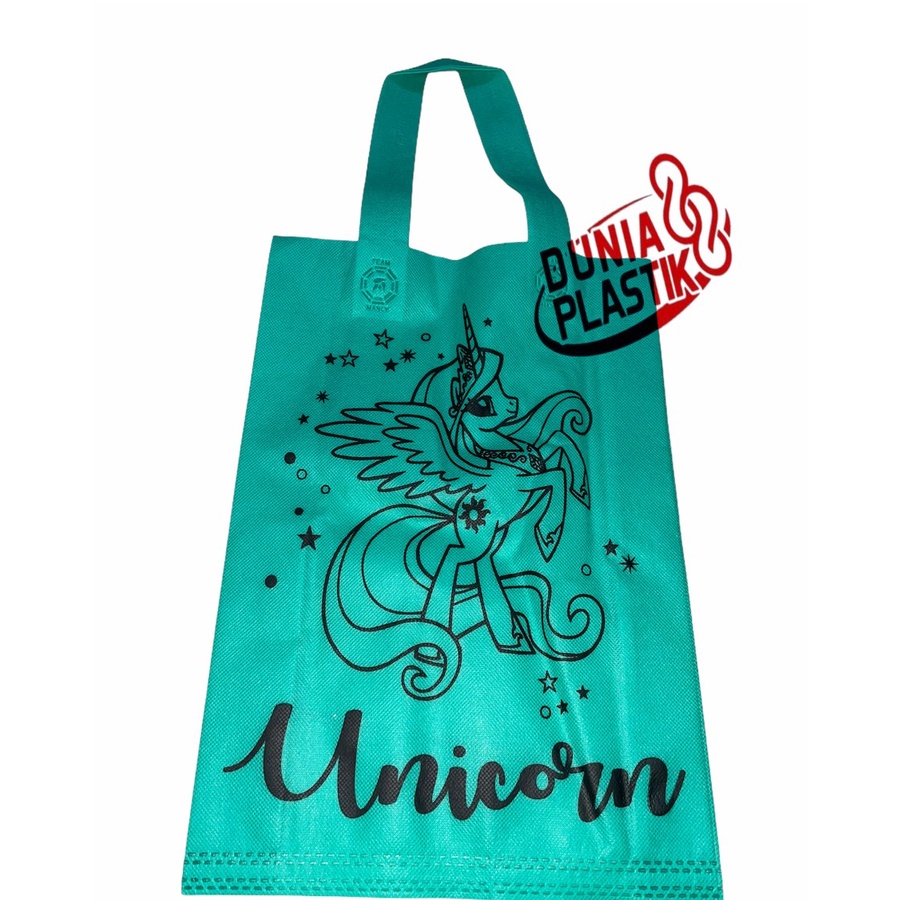isi12pc TAS KAIN KARAKTER sablon acara party pesta ultah ulang tahun anak souvernir goodie bag kado spunbob gasset tas ramah lingkungan anak cowok cewek spidermen hellokiti unicorn frozen doraemon cars tayo lol tsumtsum-TAS KAIN UNICORN