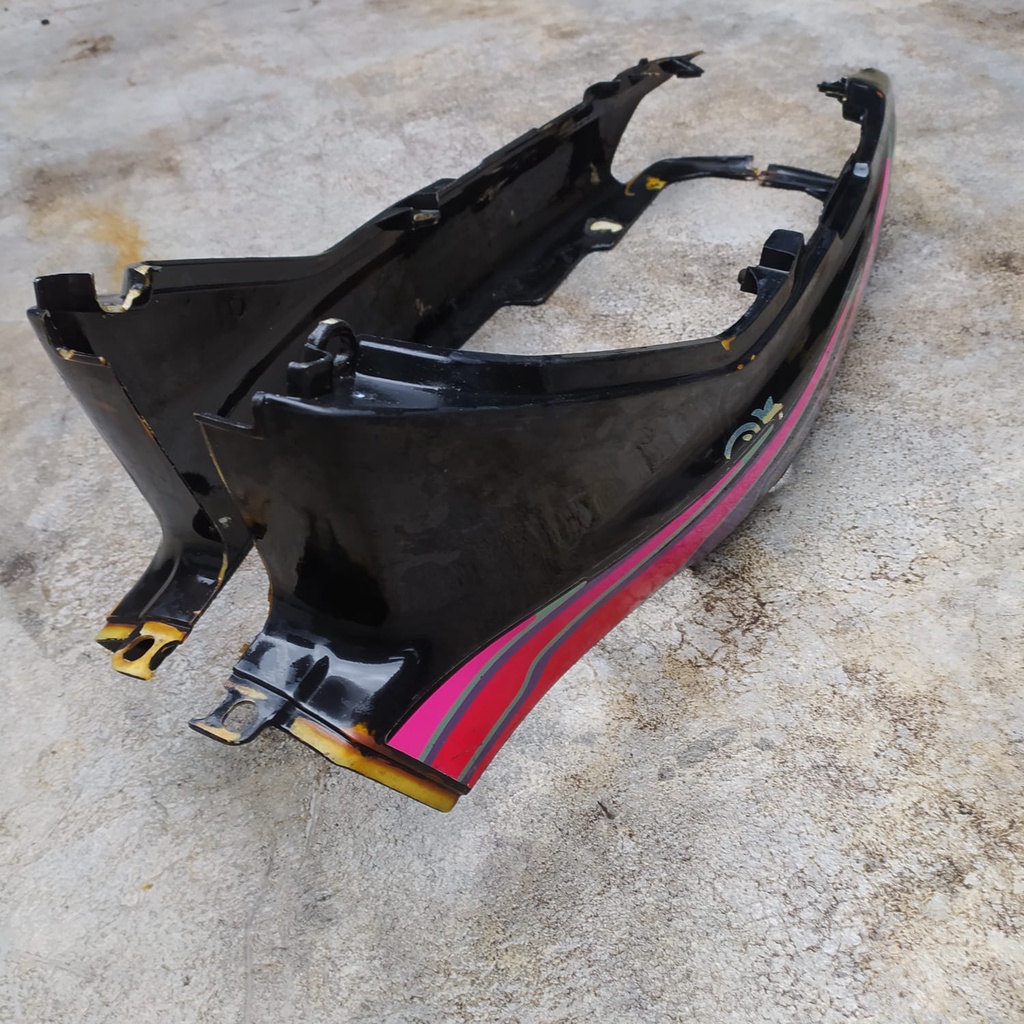 setu pasang set body kanan kiri f1 force one fiz original copotan motor yamaha