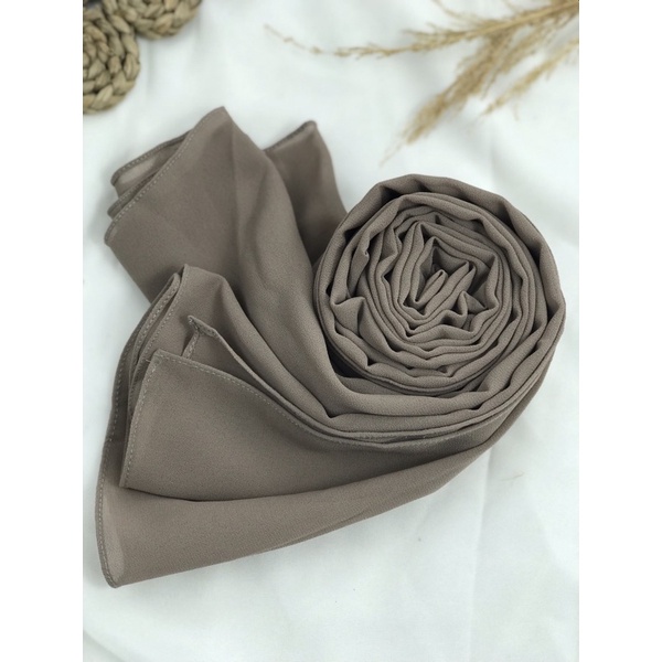 [ambishijab] Pashmina Jahit Tepi Ceruty Baby Doll Premium psmn3-Sand