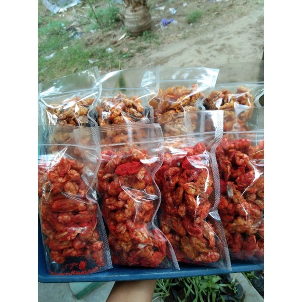 

Yutuk pedas dan original seafood (undur -undur).