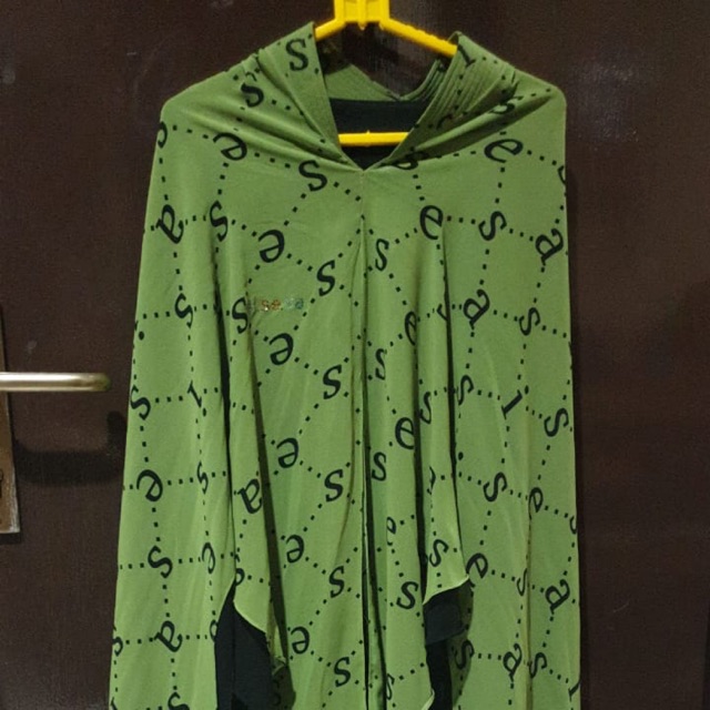 Khimar Berkha Sisesa Preloved