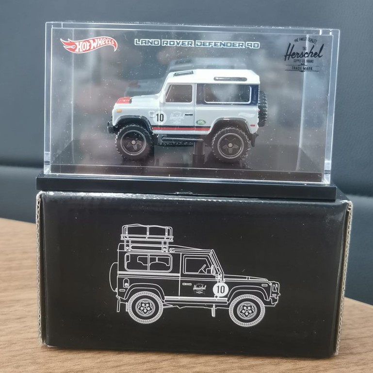 Diecast Hot Wheels LAND ROVER DEFENDER 90 HERSCHEL HW Hotwheels Collector Series Mobil Mainan Anak Koleksi