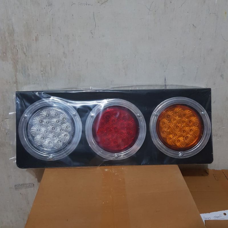 Lampu Stop Universal DNY 203