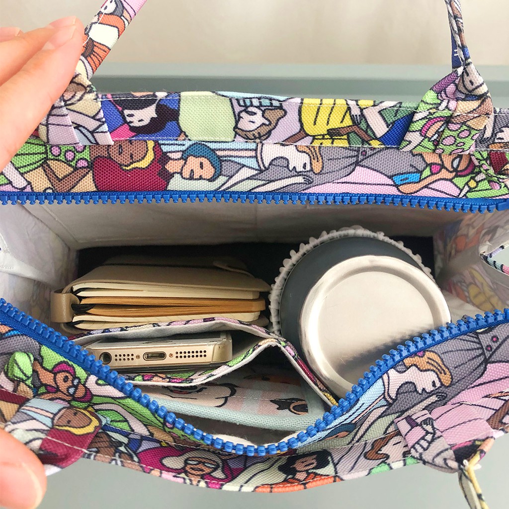 Toteyama - Tas Tote Small Library - Warna-Warni